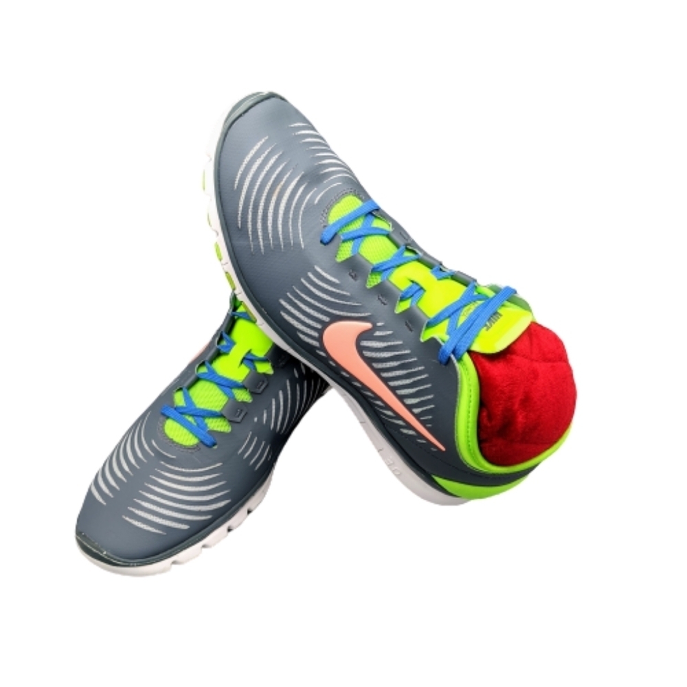 Nike Free 3.0 women's athletic shoe size 9